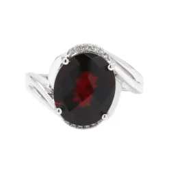 Josephs Jewelers Rings>14K White Gold Oval Garnet and Diamond Ring