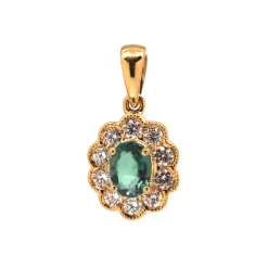 Josephs Jewelers Necklaces And Pendants>18K Yellow Gold Oval Alexandrite and Diamond Pendant